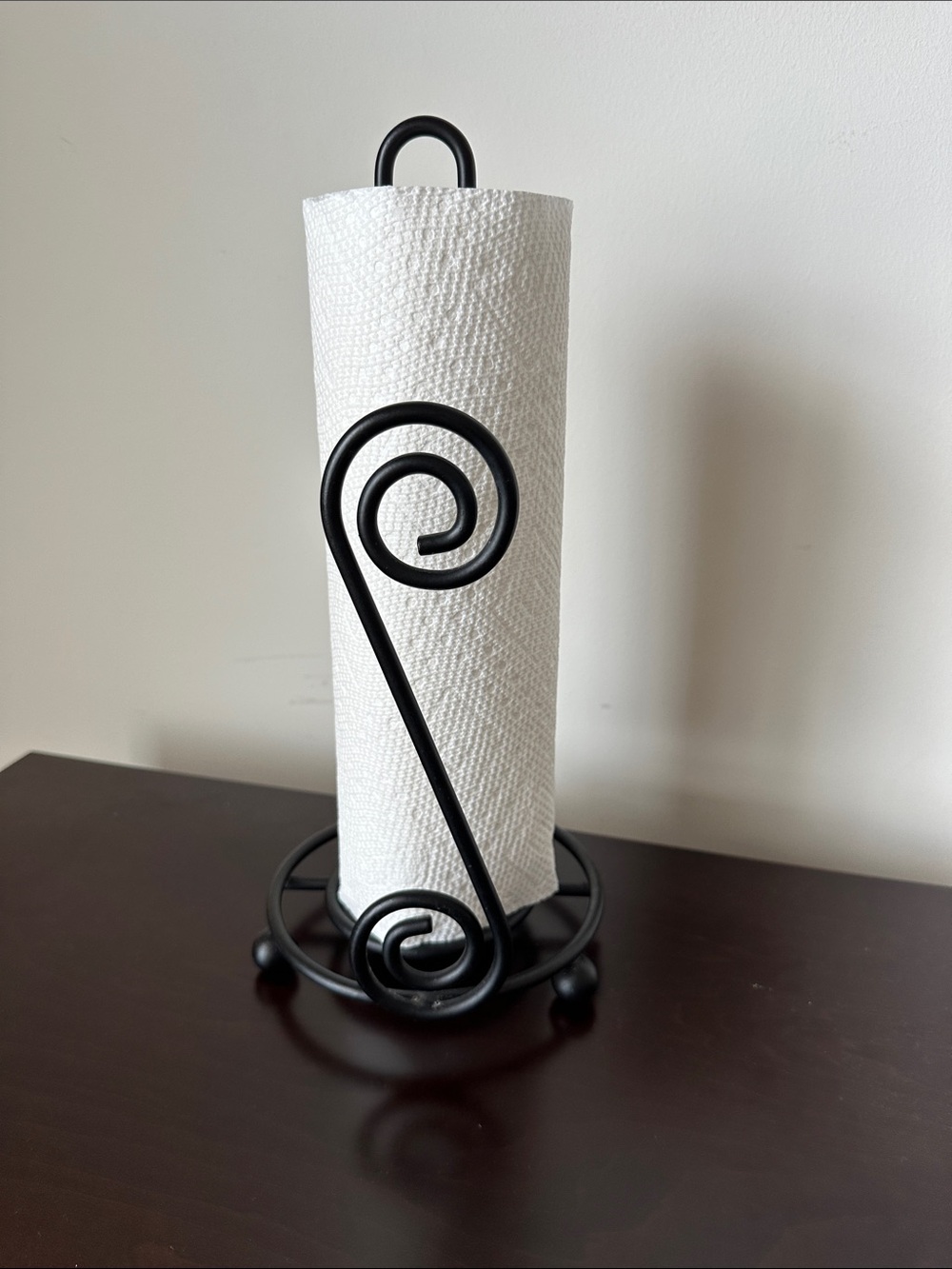 Black Swirl Metal Paper Towel Holder